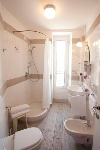 Hotel Eden Alaxi